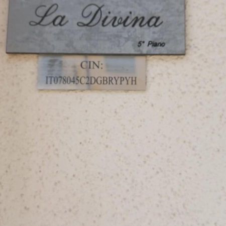 La Divina Leilighet Cosenza Eksteriør bilde